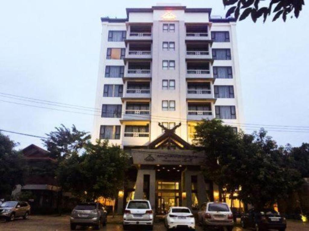 Yeak Loam Hotel Banlung Exterior foto