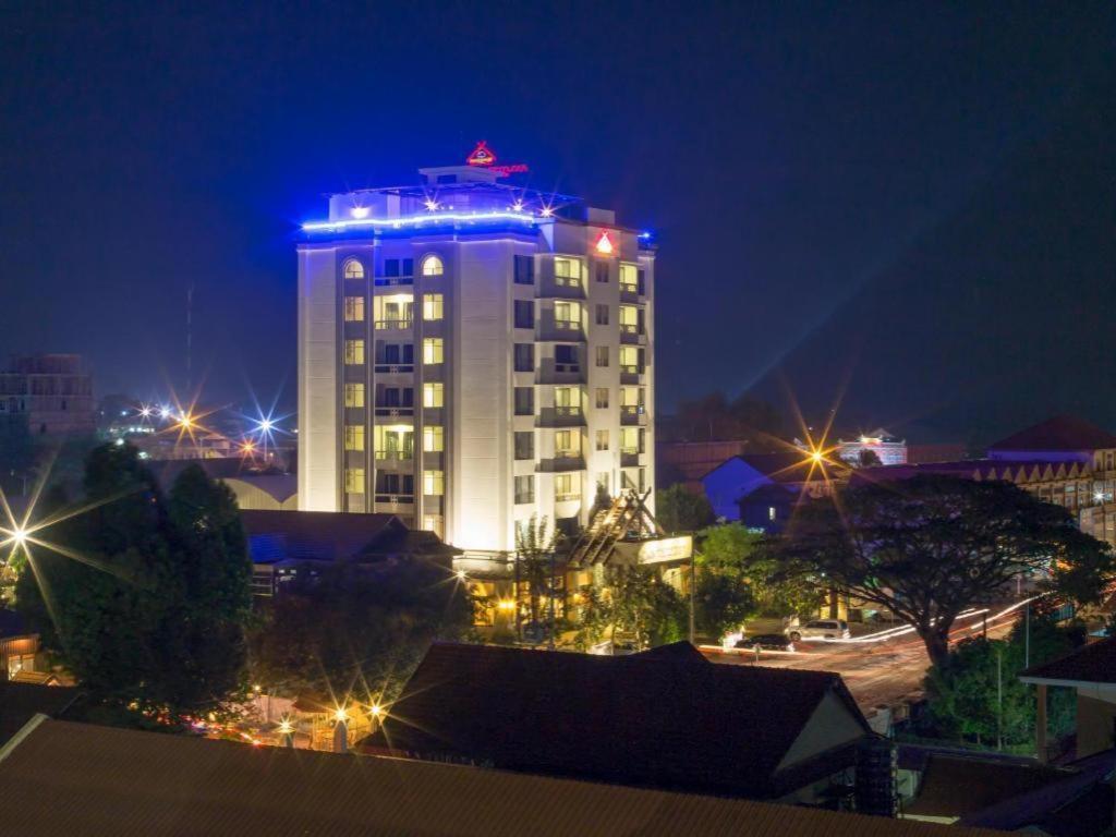 Yeak Loam Hotel Banlung Exterior foto